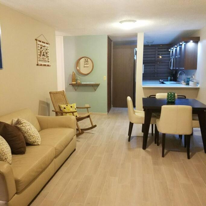 1St Floor, A/C Everywhere, Balcony With Beach View In لوكويللو المظهر الخارجي الصورة
